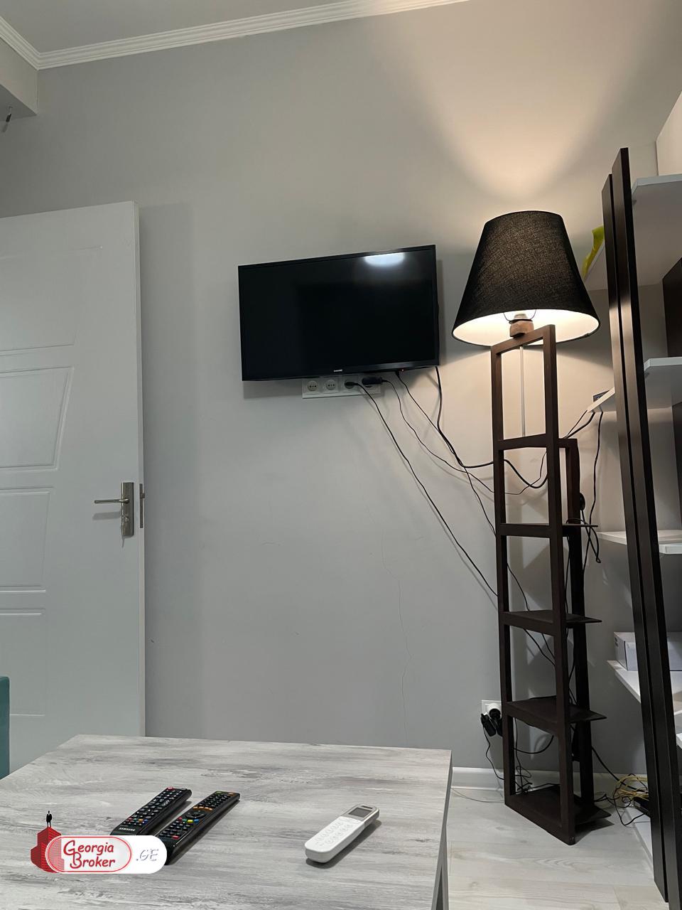 იყიდება ახალი გარემონტებული 2 ოთახიანი ბინა